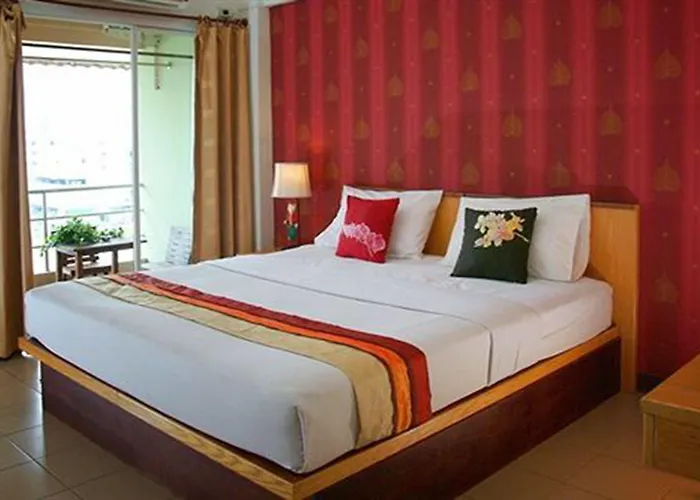 Plai And Herbs Suvarnabhumi Airport 酒店 3*