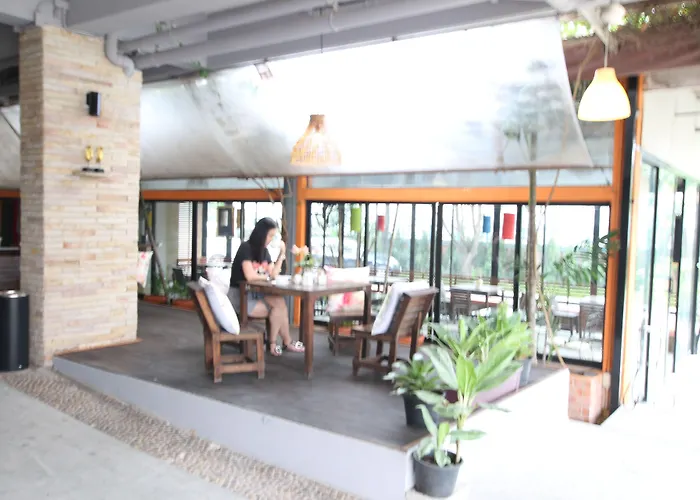 Plai And Herbs Suvarnabhumi Airport 曼谷