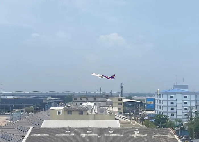 Plai And Herbs Suvarnabhumi Airport 曼谷